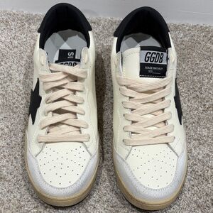 Golden Goose Cream and Black Women's Star Sneakers